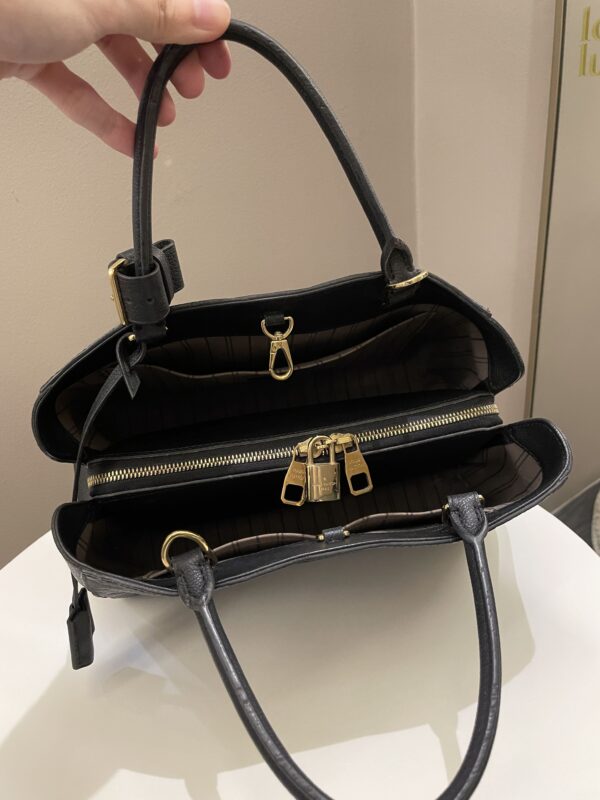 LV Montaigne MM Black Empreinte - Image 13