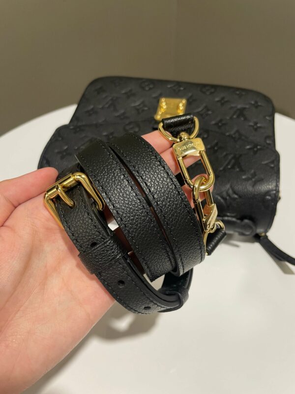 LV Pochette Metis Black Empreinte - Image 16