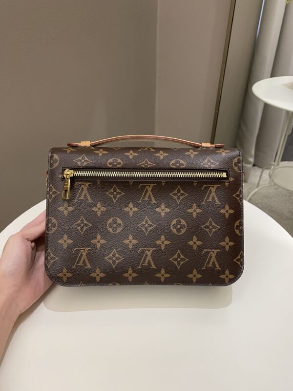 LV Pochette Metis Classic Monogram - Image 3