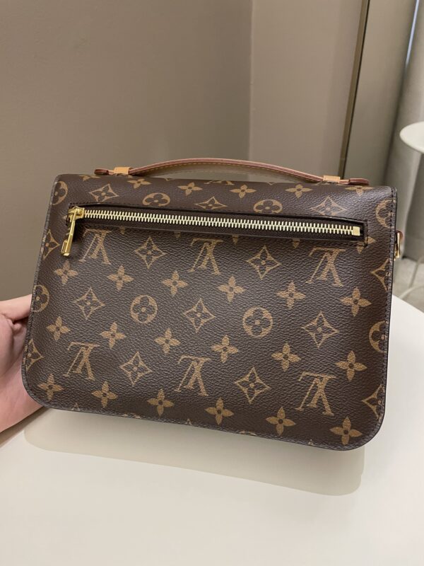 LV Pochette Metis Classic Monogram - Image 4