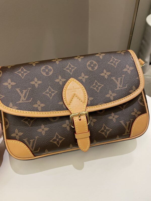 LV Diane PM Monogram / Fuchsia