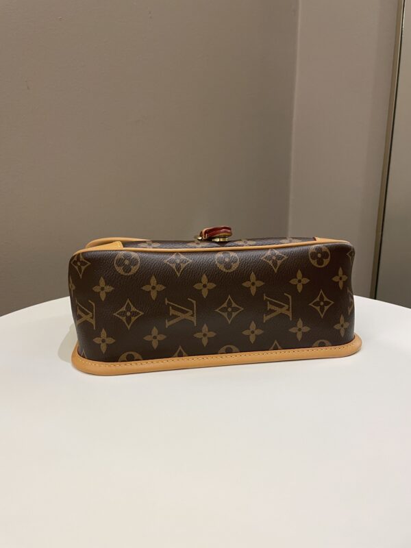 LV Diane PM Monogram / Fuchsia - Image 8