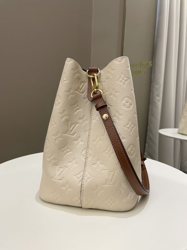 LV Neonoe MM Cream Monogram Empreinte - Image 5