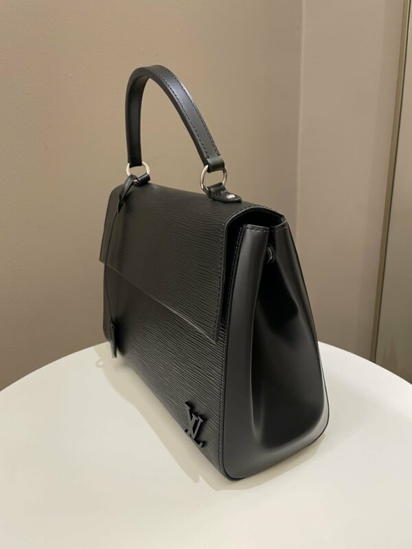 LV Cluny MM Black Epi - Image 14