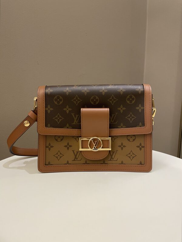 LV Dauphine MM Reverse Monogram - Image 5