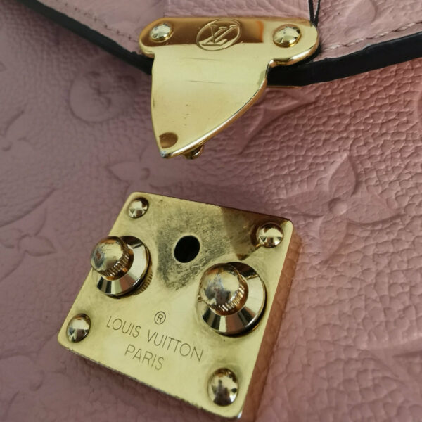 LV Pochette Métis Pink Monogram Empreinte - Image 13