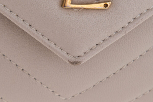 YSL Blanc Chevron Quilted Backpack Handbag - Image 7