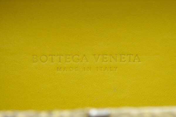 Bottega Veneta Yellow Python "the Knot" Clutch - Image 6