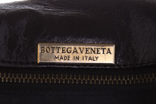 Bottega Veneta Vintage Black Leather Flap Handbag - Image 8