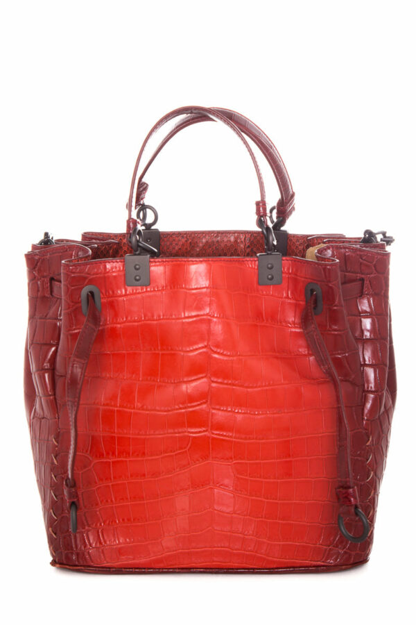 Bottega Veneta Red Vesuvio Croc Bucket Shoulder Bag - Image 9