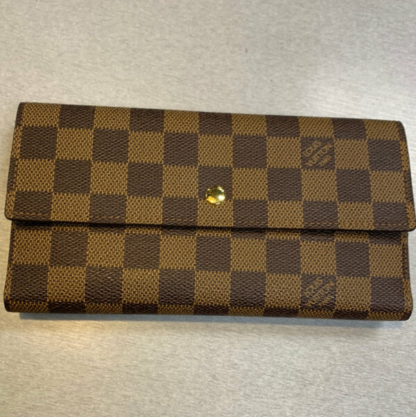 LV Damier Ebene International Wallet - Image 5