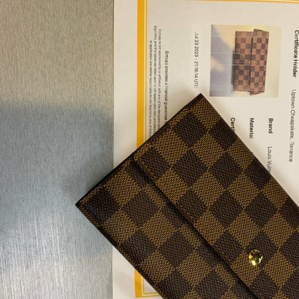 LV Damier Ebene International Wallet - Image 4