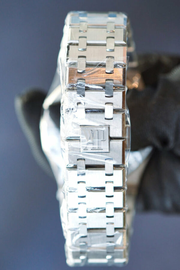 Audemars Piguet Royal Oak 41 Perpetual Calendar Salmon Dial Titanium 26615TI.OO.1220TI.01 DCM - Image 7