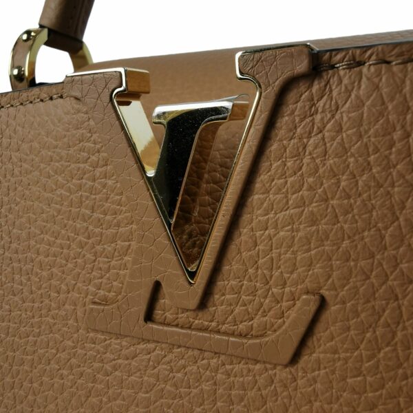 LV Capucines MM Arizona Beige Taurillon - Image 13